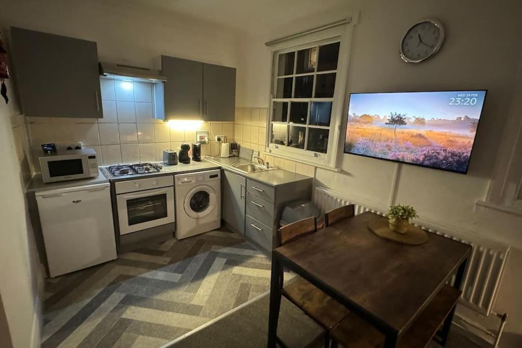 شقة Flat In The Heart Of Camden Town لندن المظهر الخارجي الصورة