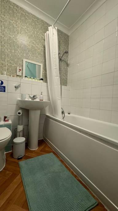 شقة Flat In The Heart Of Camden Town لندن المظهر الخارجي الصورة